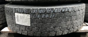 Volvo kerék 295/80 r22. 5 225×9 225×8. 25 140
