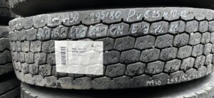 Volvo kerék 295/80r22. 5 149/146j