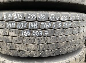 Kerék scania 295/80r22. 5 p. V 8. 25 m+s