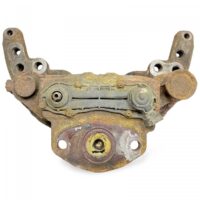 Bal első féknyereg Scania-hoz (Kompatibilis kódok: 1928820, 1946326, 1756385, 1731227, 1746797, 1946307, 1928817)