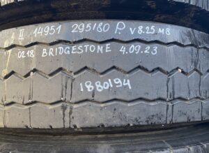 Bridgestone gumiabroncs 295/80r22. 5