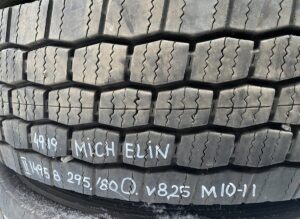 Volvo kerék 295/80 r22. 5 michelin 4958 8. 25 m10-11