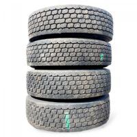 Szett 4 Volvo gumiabroncs 225×825 305/70R22.5