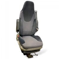Volvo vezetőülés – Modell 8878100 – Szürke/Fekete