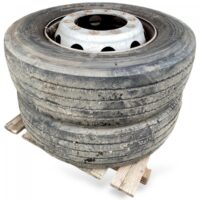 Készlet 2 db kerék Volvo 305/70R22.5 225×8.25/35