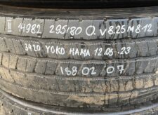 Volvo kerék 295/80R22.5 YOKOHAMA 3420