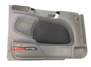 Díszítő panel bal ajtó scania 1897551 / 2123231 / 1486797 / 1486792 / 1897559 / 2123227