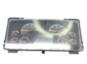 Volvo műszerfal óra – kódok: 20970778, 21375853, 21573674, 21843943, 22185297, 20801968