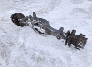 Motor tengely keresztléc volvo 20815215 22478717 20815246 20815243 – használt