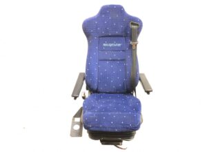 Neoplan starliner vezetőülés kék kárpittal, integrált fejtámlával