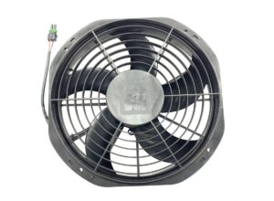 Autóhűtő ventilátor védőrácssal és elektromos csatlakozóval