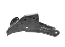 Jobb hátsó fülke tartó Renault 15096 P.P. 5940