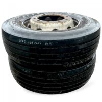Készlet 2 Volvo kerék 305/70R22.5 225×825 21