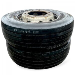 Készlet 2 volvo kerék 305/70r22. 5 225×825 21