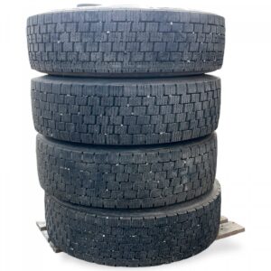 4 db man teherautó gumi 225×8. 25 és 275/70r22. 5 készlet