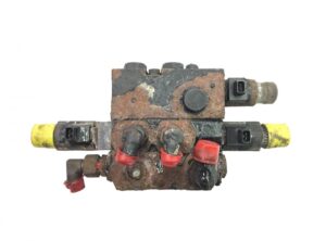 Man 81471036026 / 81471036025 hidraulikus szervokormány szelep