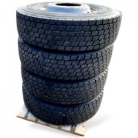 4 db Scania teherautó kerék szett – 295/80R22.5, 225×825