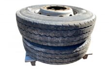 Készlet 2 db Scania kerék 295/80R22.5 225×8.25/12