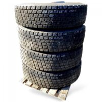 4 db Solaris 295/80 R22.5 825/11 abroncs szett