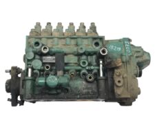 Bosch befecskendező szivattyú Volvohoz, kódok: 425758, 8113678, 8119678