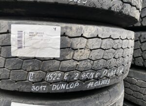 Dunlop kerék 295/80r22. 5 – 15226 12100 d a, 2011, újrafutózott, ellenőrzés: 2023. 03. 14