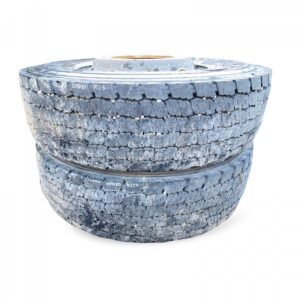 Készlet 2 gumiabroncs volvo 295/80r22. 5 225×825/24