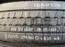 Scania kerék 295/80R22.5 15235 DU NLOP V8.25 M8