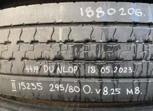 Scania kerék 295/80r22. 5 15235 du nlop v8. 25 m8
