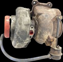 Turbófeltöltő Scania 1520028 572759-13, kopott, felújítandó