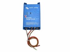 Victron Energy Phoenix akkumulátortöltő 24/25 1