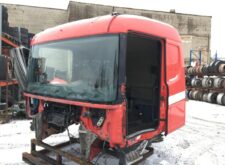 Scania PGR-T 2004-2017 kamionfülke, piros, motor nélkül