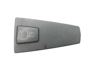 Jobb oldali elektromos ablakkapcsoló volvohoz (kódok: 20953593, 20752919, 21277630, 21354613, 21543901, 22566514, 20455318, 20568858)