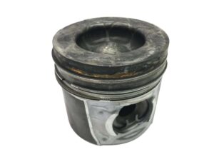 Dugattyú volvo teherautókhoz, kód 22215822