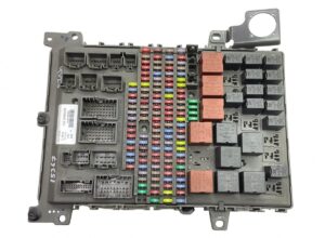 Biztosítéktábla volvo 22009557 23341346 7422009557 7423341346
