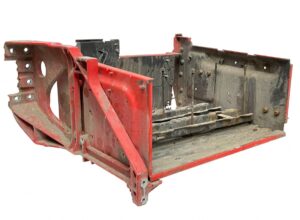 Akkumulátor tartó volvo – kódok: 21341500, 21745348, 22054517, 21289925, 21840018, 22091835