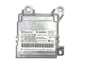 Airbag vezérlőegység mercedes a0004461242 bosch 0285011657