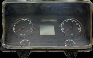 Műszerfal óra scania – fordulatszám, sebesség, motorhőmérséklet, üzemanyagszint