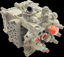Volvo légszárító 20729825 / 5010866307 / 5010457472 / 5010457873 / 7421352785 / 7421743619 / 7421778549 / 7421788090 / 7422277957 / 7485003347 / 7485013162 / 7485013248 / 7485013362 – 213-11