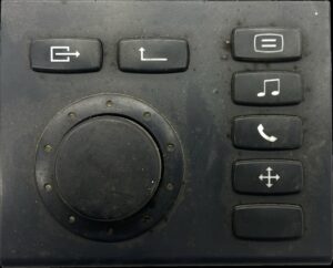 Man rádiótelefon vezérlőmodul többgombos kezeléssel