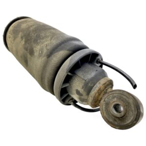 Pneumatikus ív hátsó bal kabinhoz man 8141722 6073 6083 6055