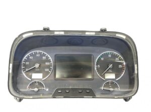 Műszerfal mercedes a0054463621 / a0034461821 / a0044462621