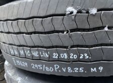 Michelin abroncs 295/80 R22.5 22.08.2023