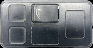 Jobb oldali elektromos ablakkapcsoló volvo – 3944083, 8154325, 8143666, 03838680-13