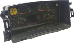 Műszerfal óra volvo teherautókhoz, modellek: 70398585/70329295/70378703/70392912/70393853/70395665/70398547/22170119/22205475