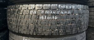 Volvo kerék 295/80r22. 5