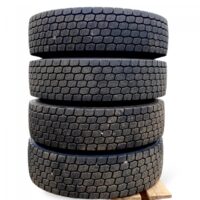 4 db Volvo gumiabroncs szett 295/80R22.5 – 225×825