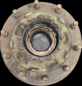 Féktárcsás kerékagy bal hajtótengelyhez volvo 85107753 / 7485107753 / 20516957 / 20535263 / 7420535263 / 7420535264 / 85103803 / 20567394 / 20428193 / 21575071 / 22105672 / 22105678
