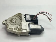 Jobb oldali ablakemelő motor Renault 84062949 7484062949 7482907377 82907377