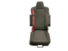 Együléses Renault utasülés 7421277724/7422751272 – Fekete piros övvel