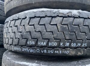 Hankook kerék 295/80 r22. 5 v8. 25 m7-10 4316 k 29. 08. 2023